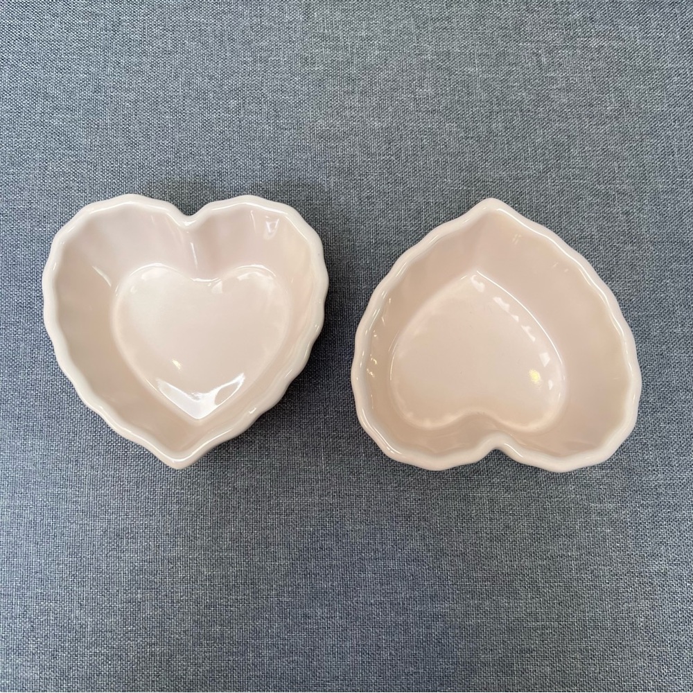 Charming Heart Shaped Ceramic Bowls